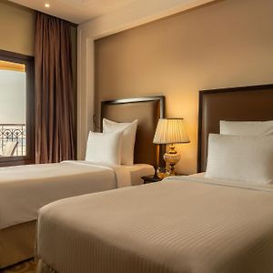 Two-Bedroom Upper Floors King Suite